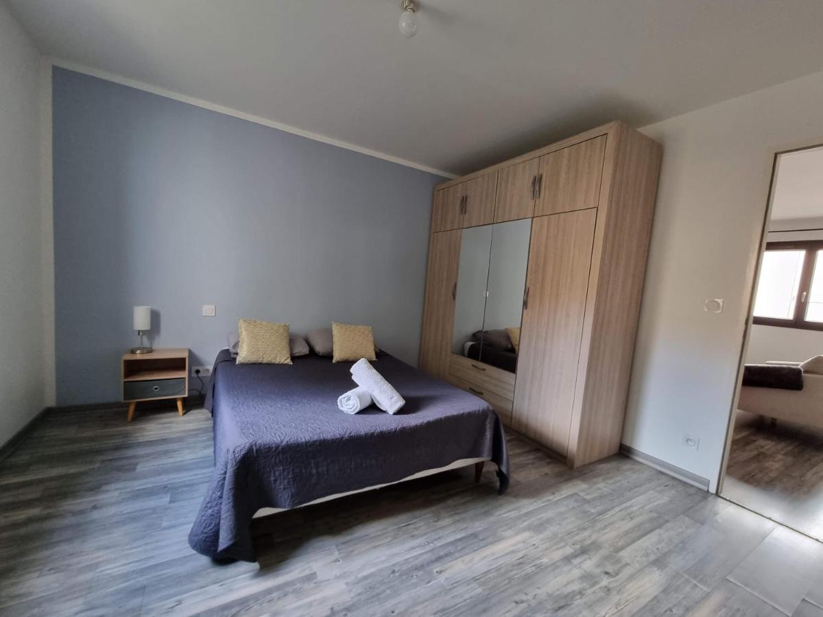 Appartement T2 Avec Terrasse 25m², Garage, Plein Centre-ville *