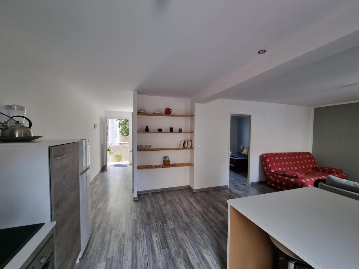 T2 Avec Terrasse 25m², Garage, Plein Centre-ville Appartement *